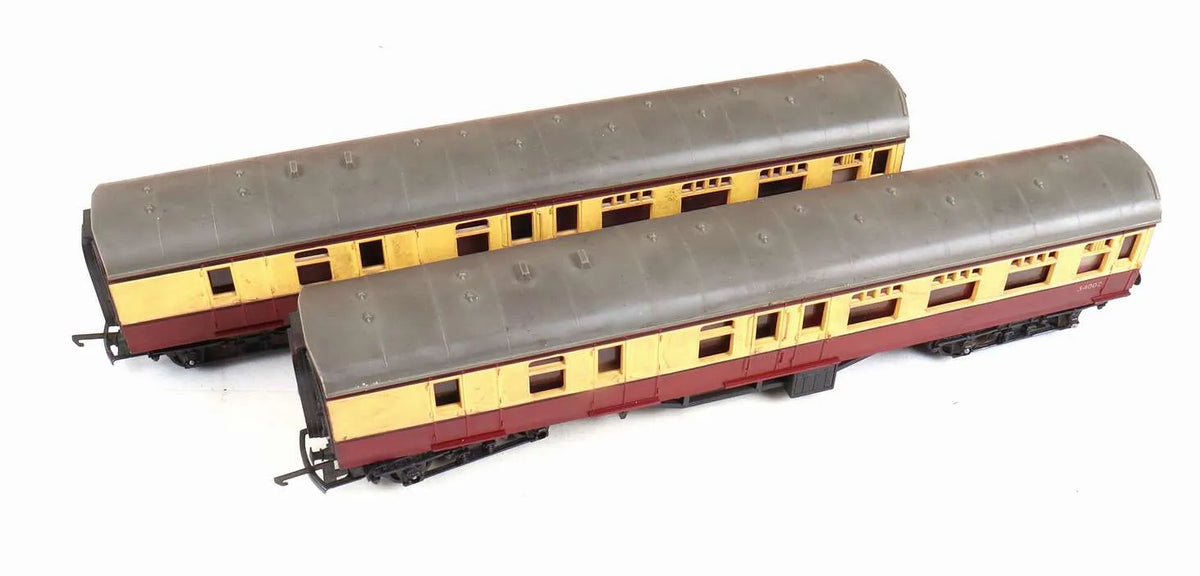 Triang OO-gauge locomotives, rolling stock etc