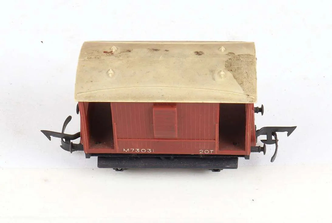 Triang OO-gauge locomotives, rolling stock etc