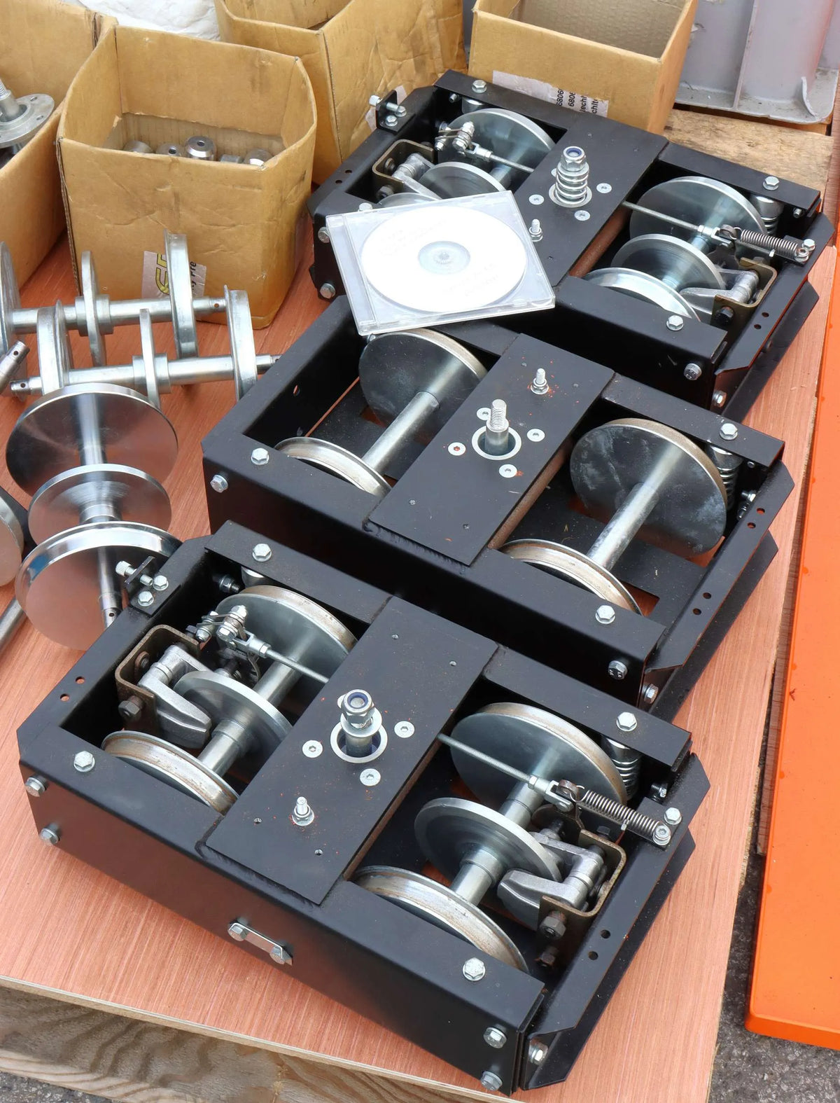 5 inch gauge raised level braked driving trucks