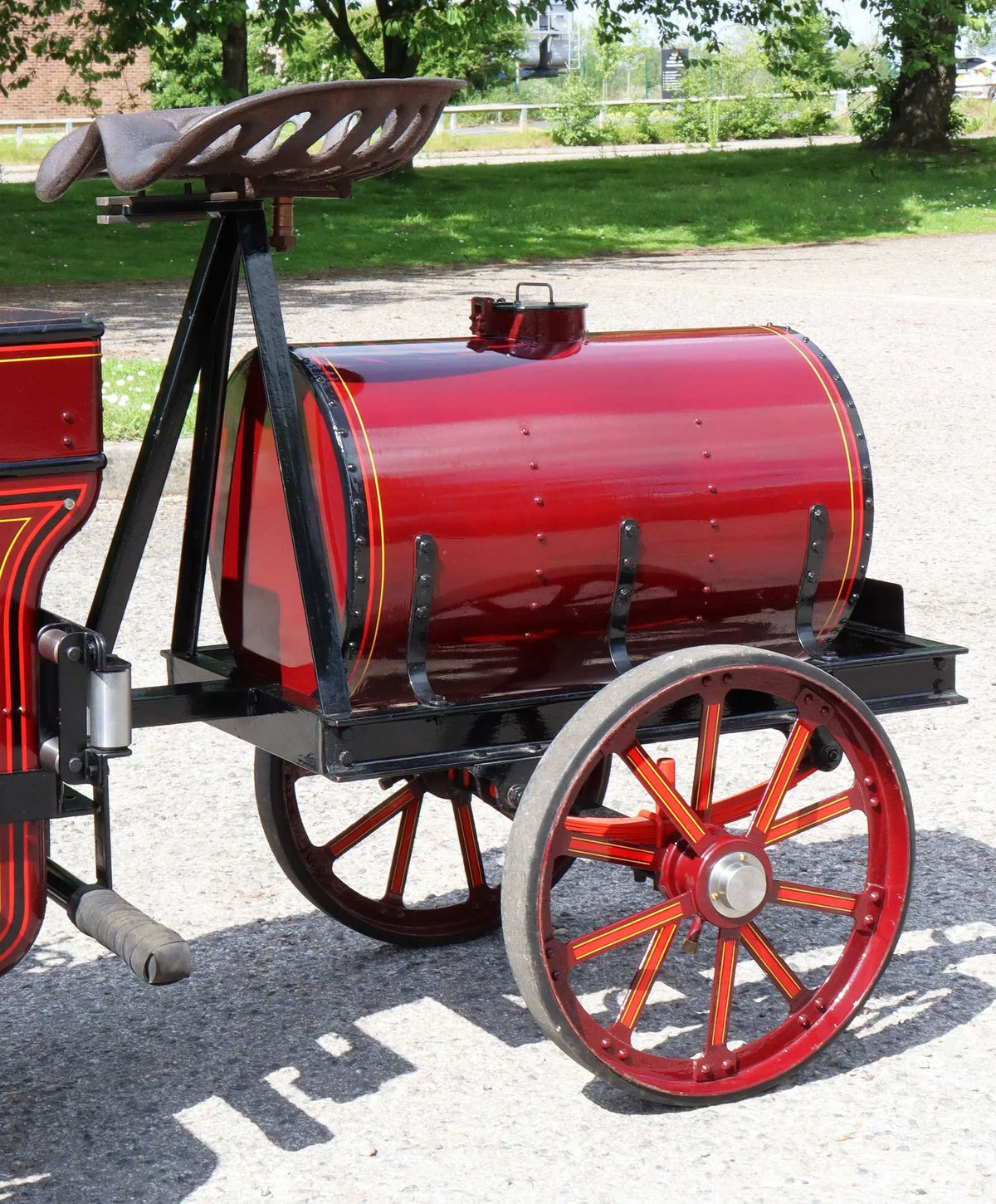 4 inch scale 6nhp Burrell agricultural engine with water bowser
