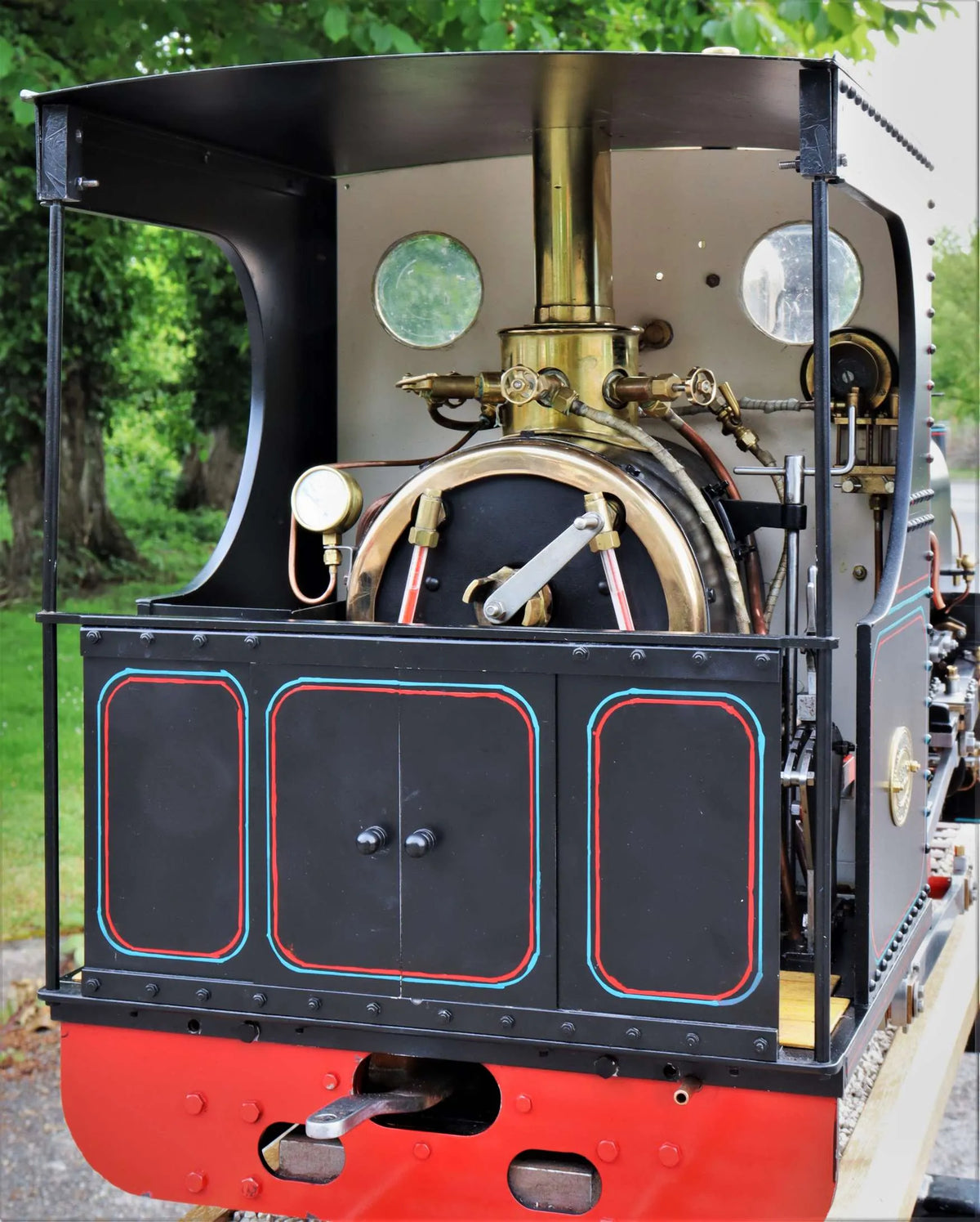 3 1/2 inch gauge Hunslet Penrhyn Class 0-4-0ST No.589 "Linda"