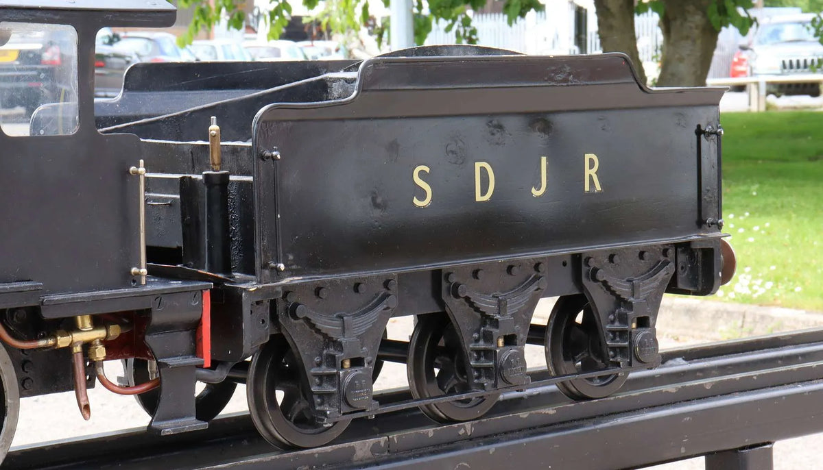 5 inch gauge 0-6-0 + tender