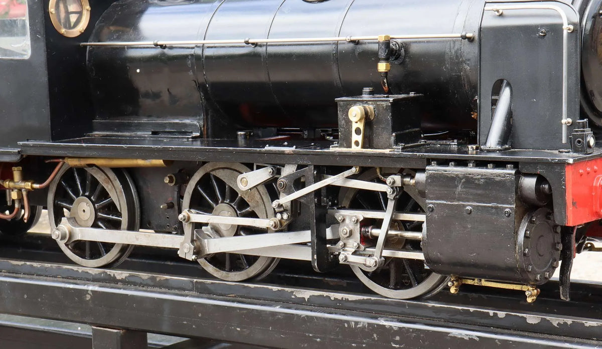 5 inch gauge 0-6-0 + tender