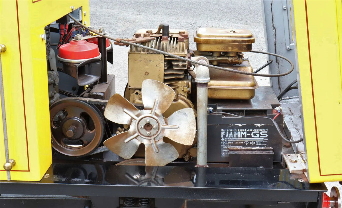 7 1/4 inch narrow gauge petrol hydraulic shunter