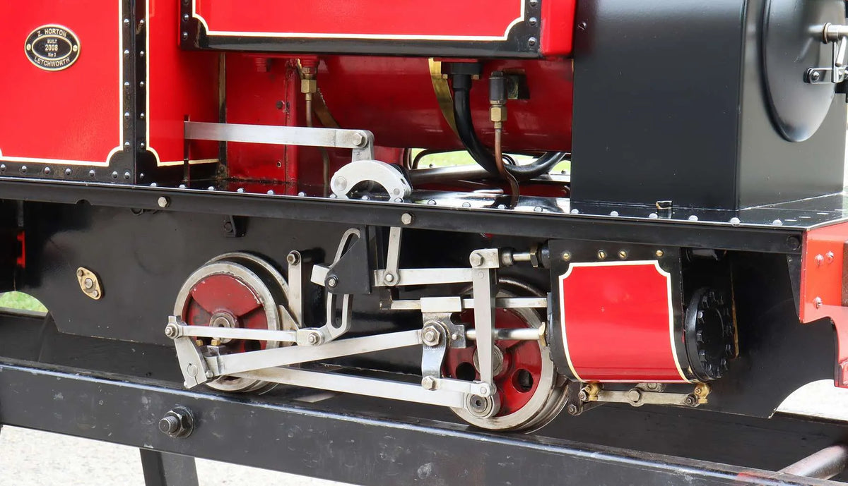 7 1/4 inch narrow gauge 0-4-0ST with driving truck