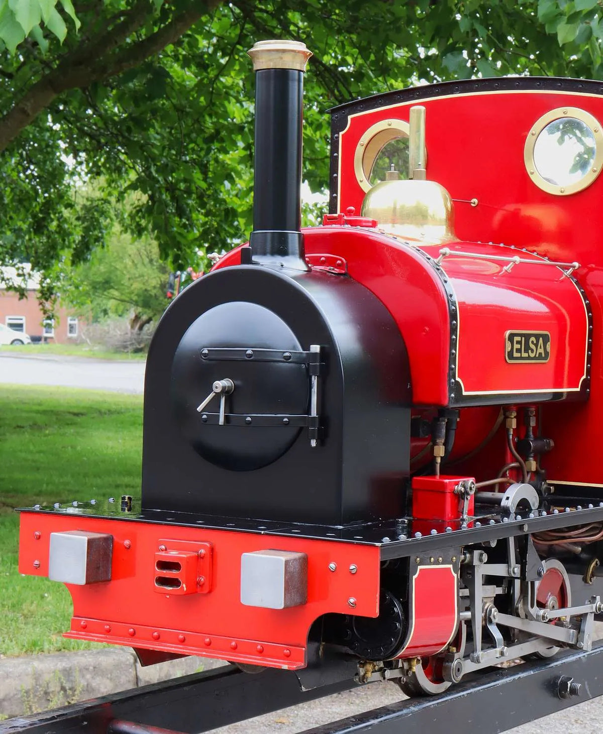 7 1/4 inch narrow gauge 0-4-0ST with driving truck