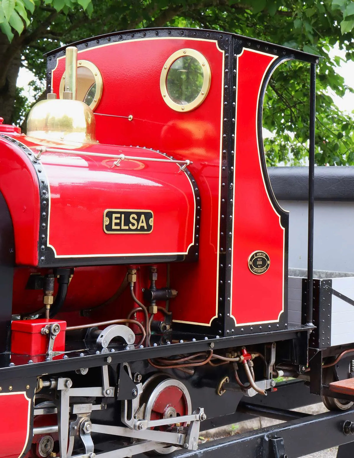 7 1/4 inch narrow gauge 0-4-0ST with driving truck