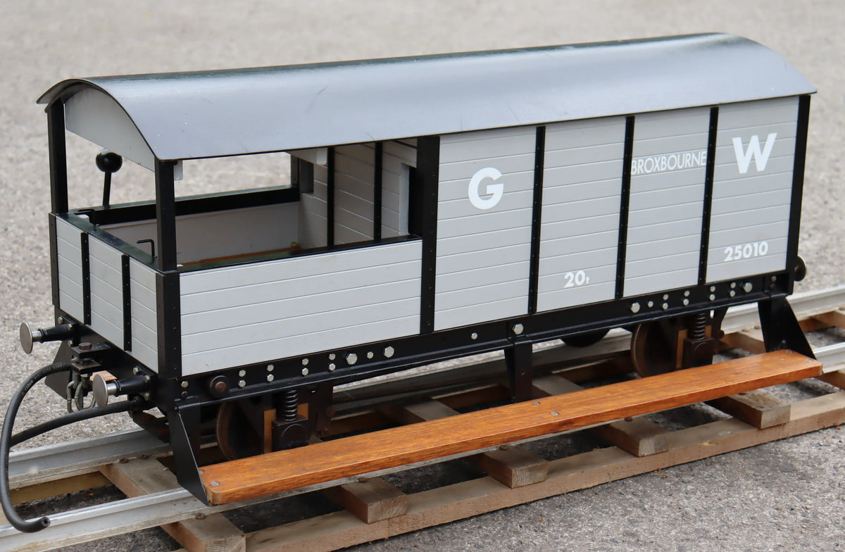 7 1/4 inch gauge GWR "Toad" brake van