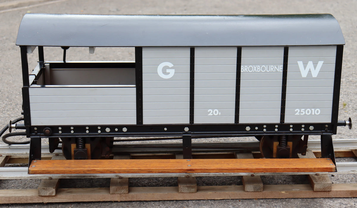 7 1/4 inch gauge GWR "Toad" brake van