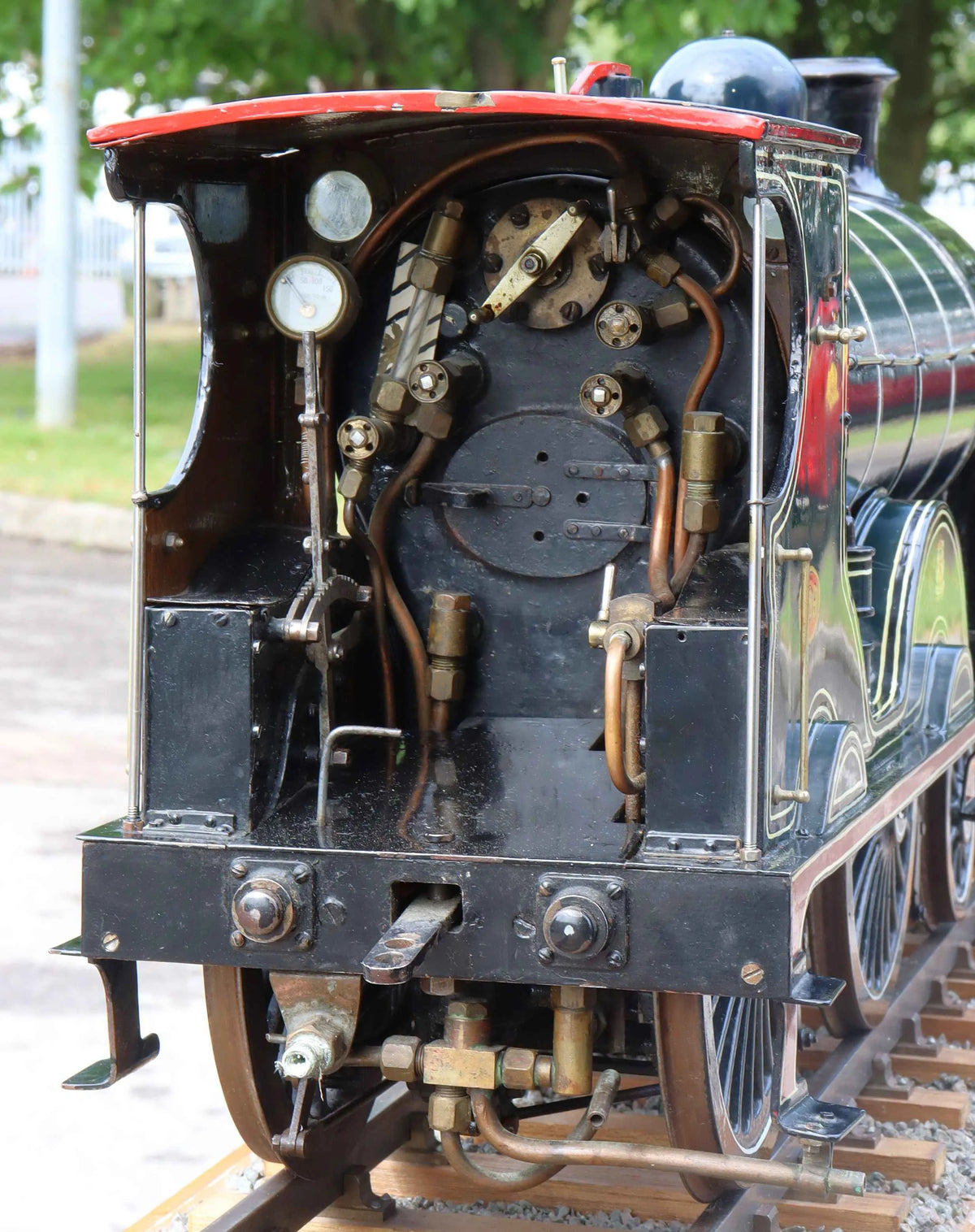 3 1/2 inch gauge Caledonian Railway "Dunalastair" 4-4-0