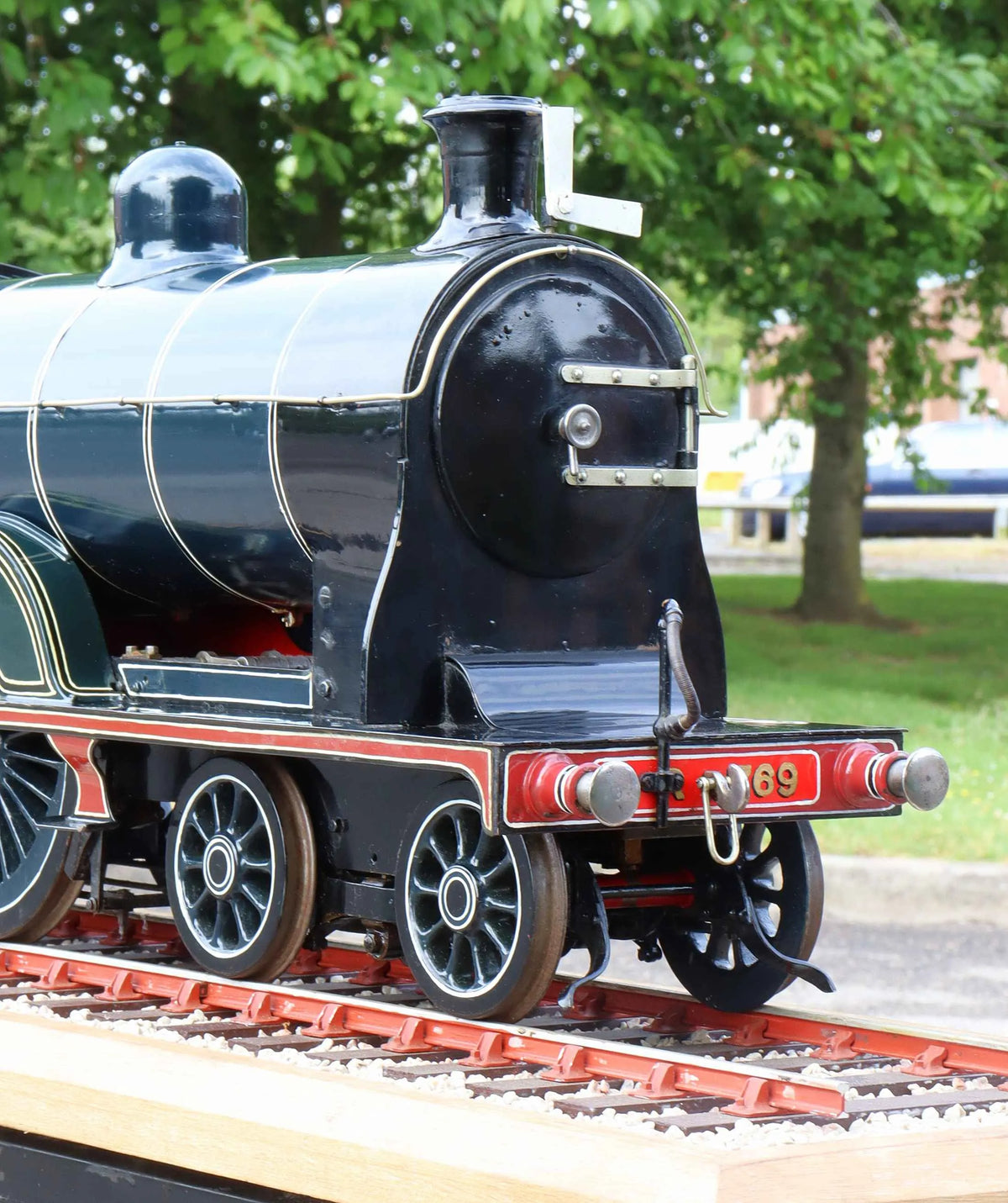 3 1/2 inch gauge Caledonian Railway "Dunalastair" 4-4-0