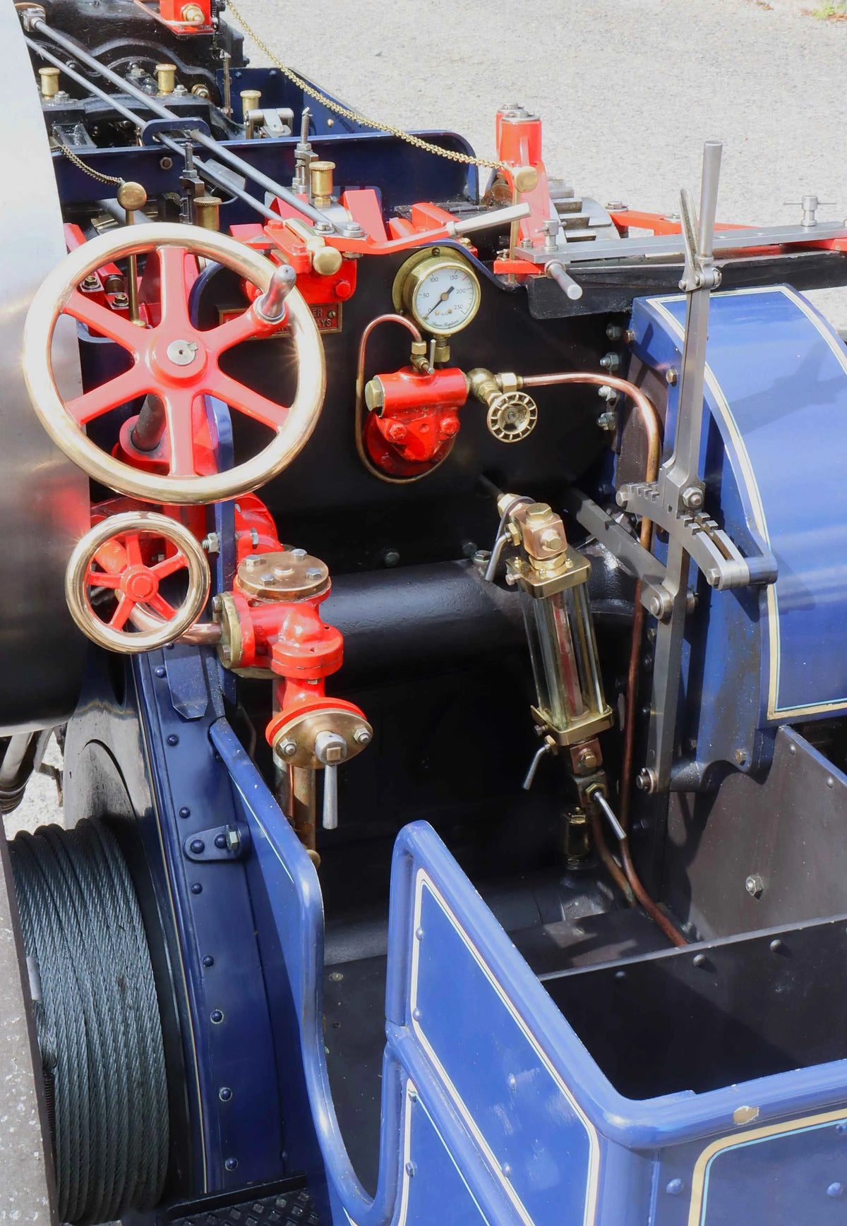 4 inch scale Burrell DCC road locomotive
