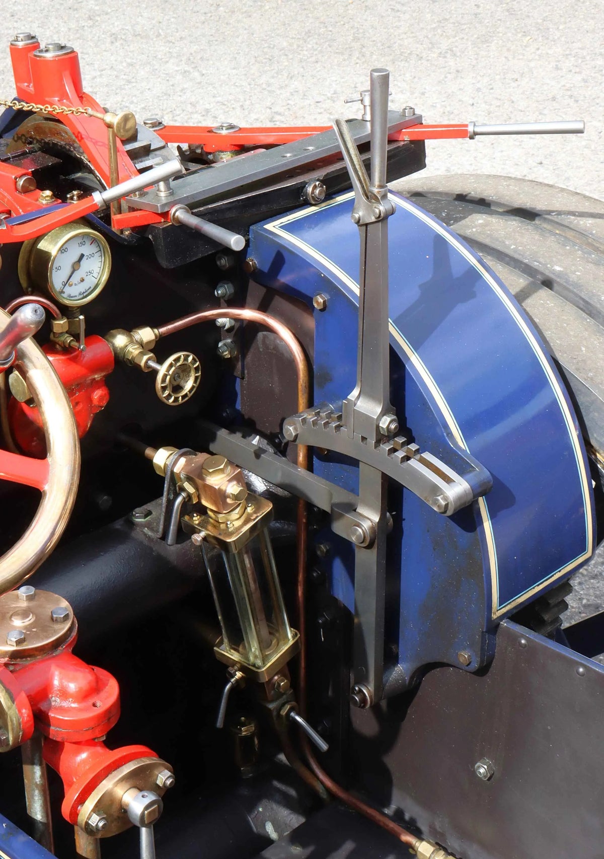 4 inch scale Burrell DCC road locomotive