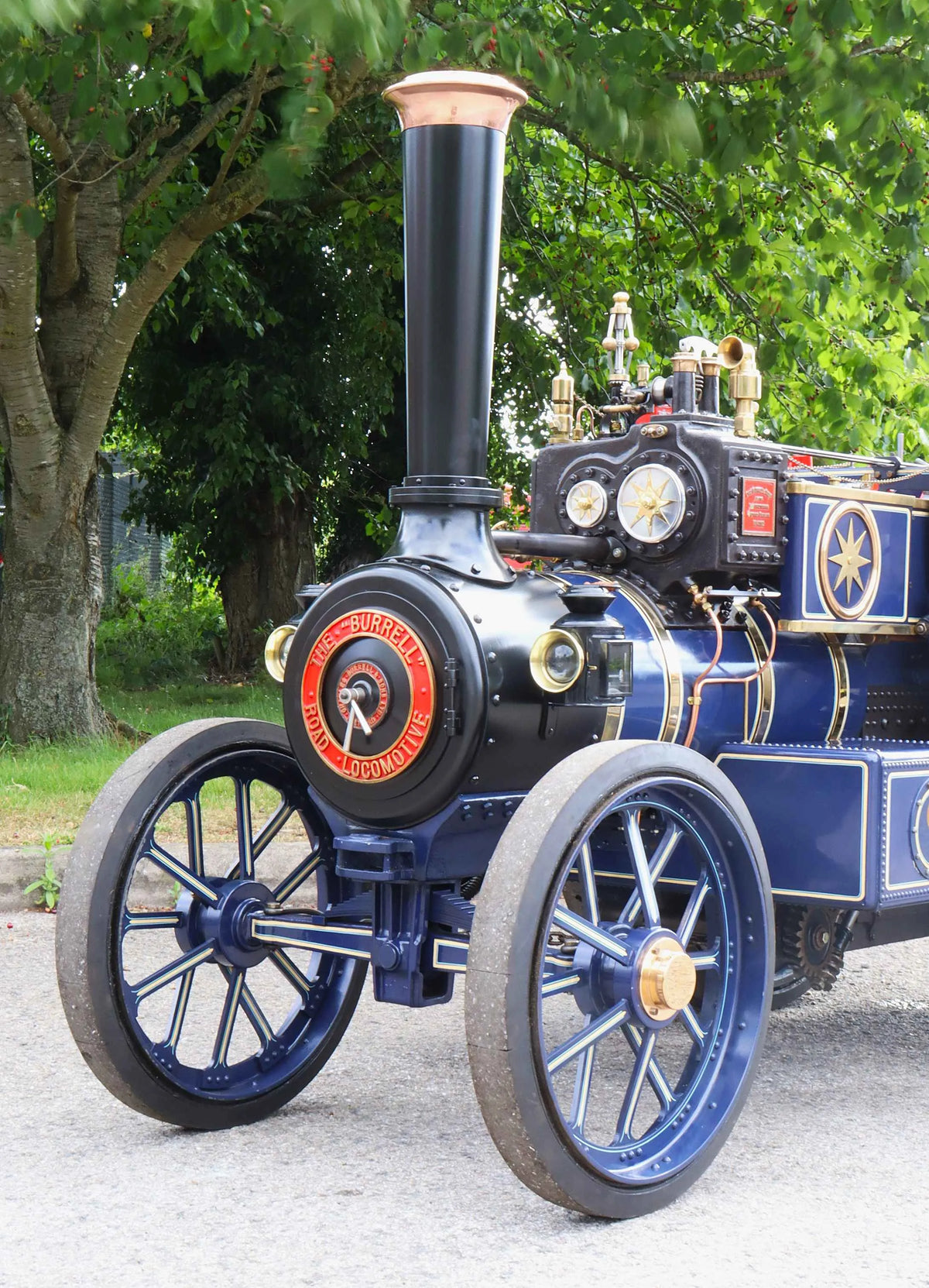 4 inch scale Burrell DCC road locomotive