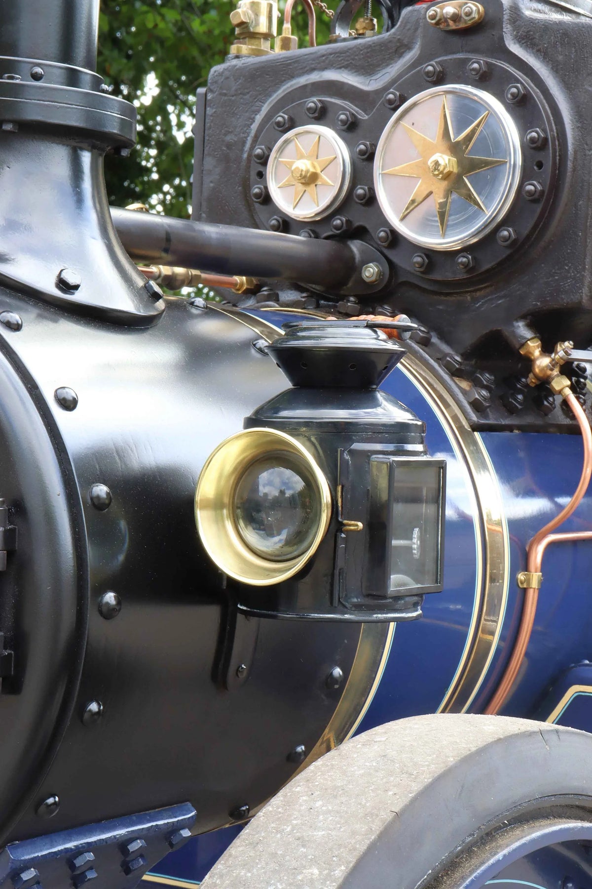 4 inch scale Burrell DCC road locomotive