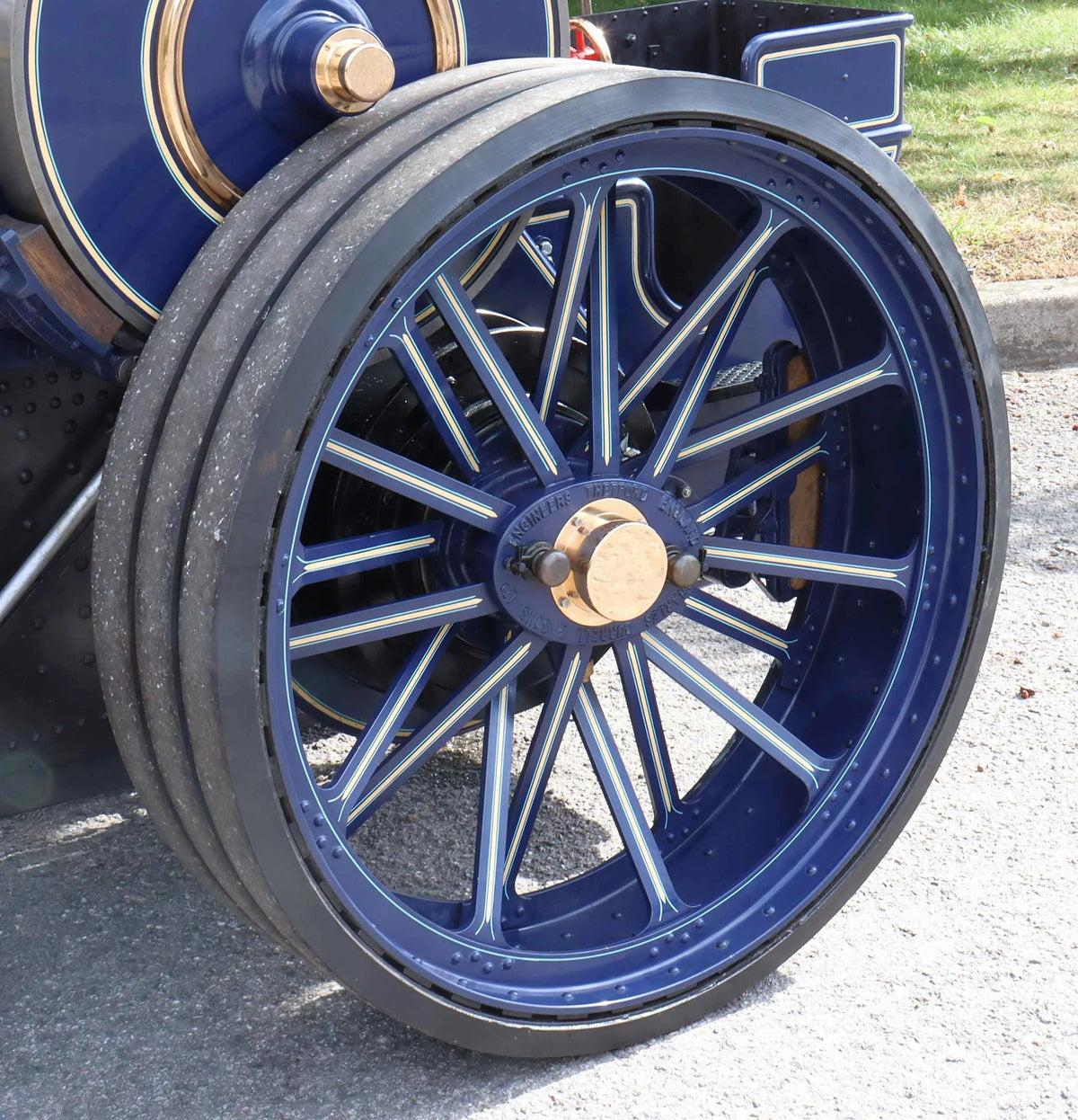 4 inch scale Burrell DCC road locomotive