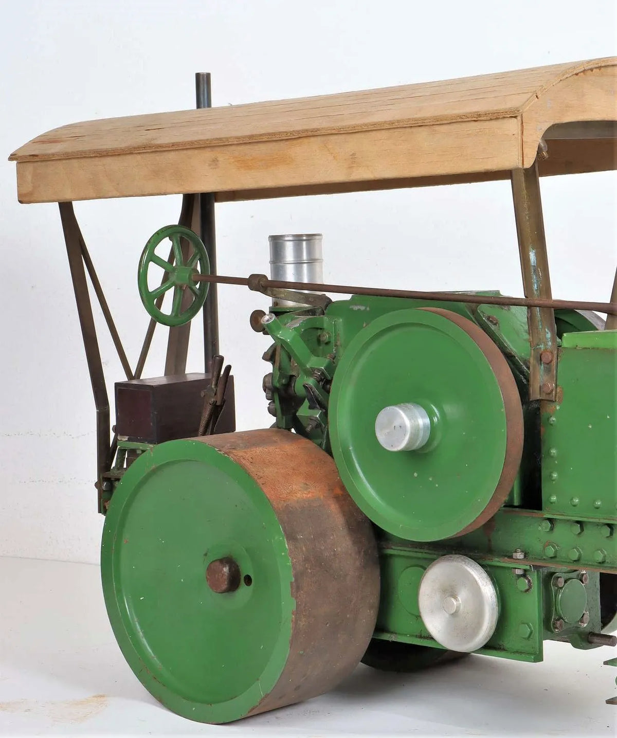 1 1/2 inch scale Aveling DX road roller