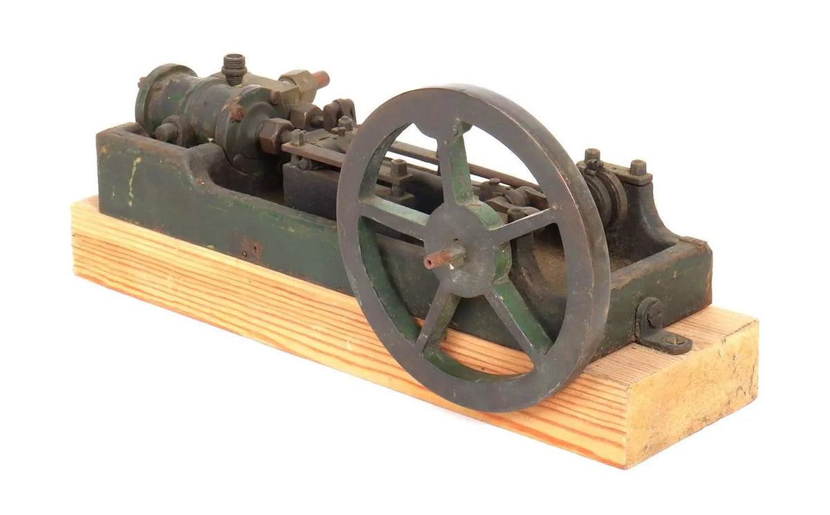 Vintage horizontal mill engine with reversing gear