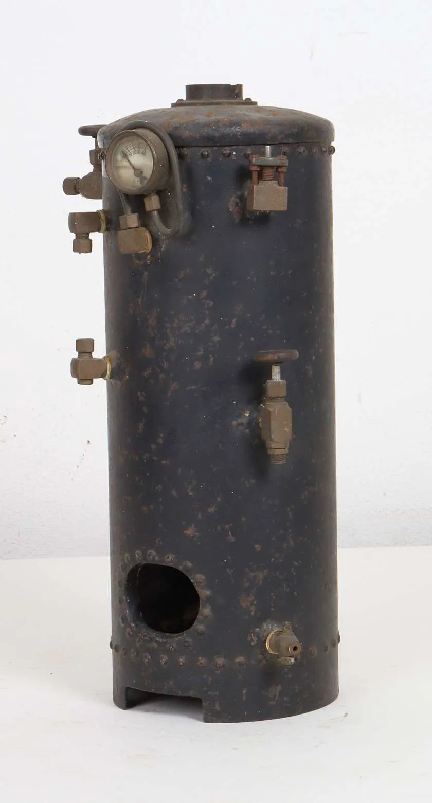 Small vertical boiler