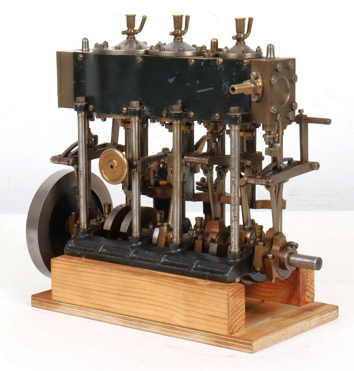 Stuart triple expansion engine