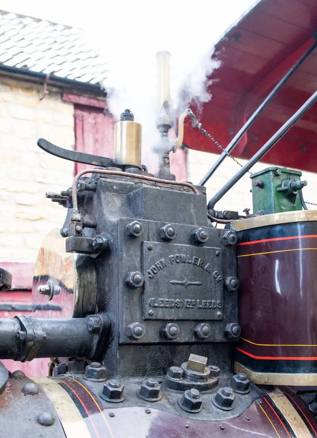 Fowler 10 ton DNB steam roller No.17481