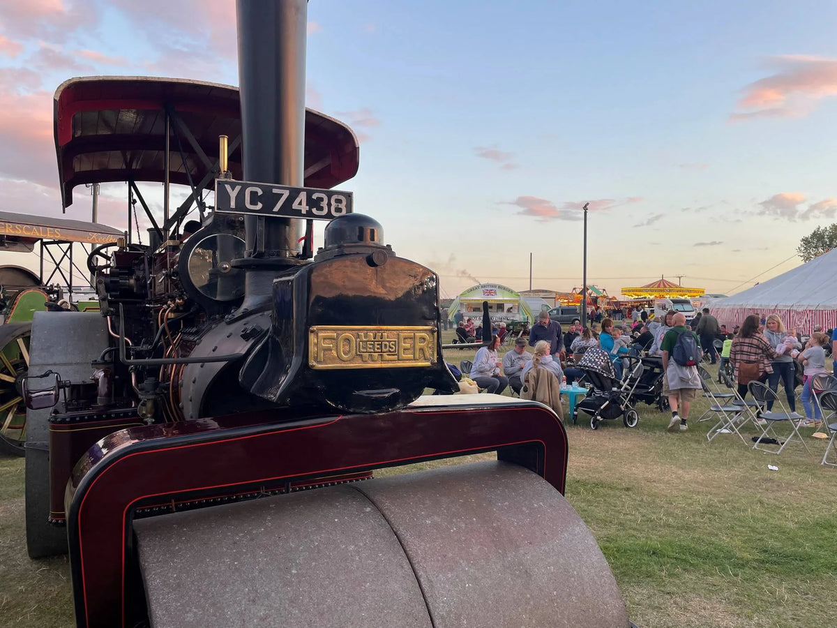 Fowler 10 ton DNB steam roller No.17481