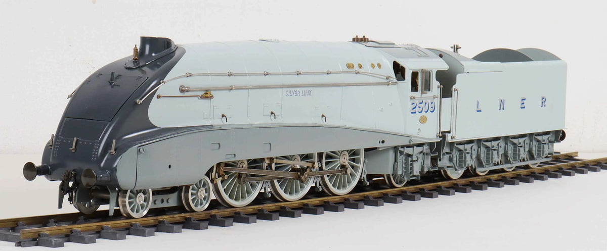 Gauge 1 Aster LNER A4 Pacific "Silver Link"