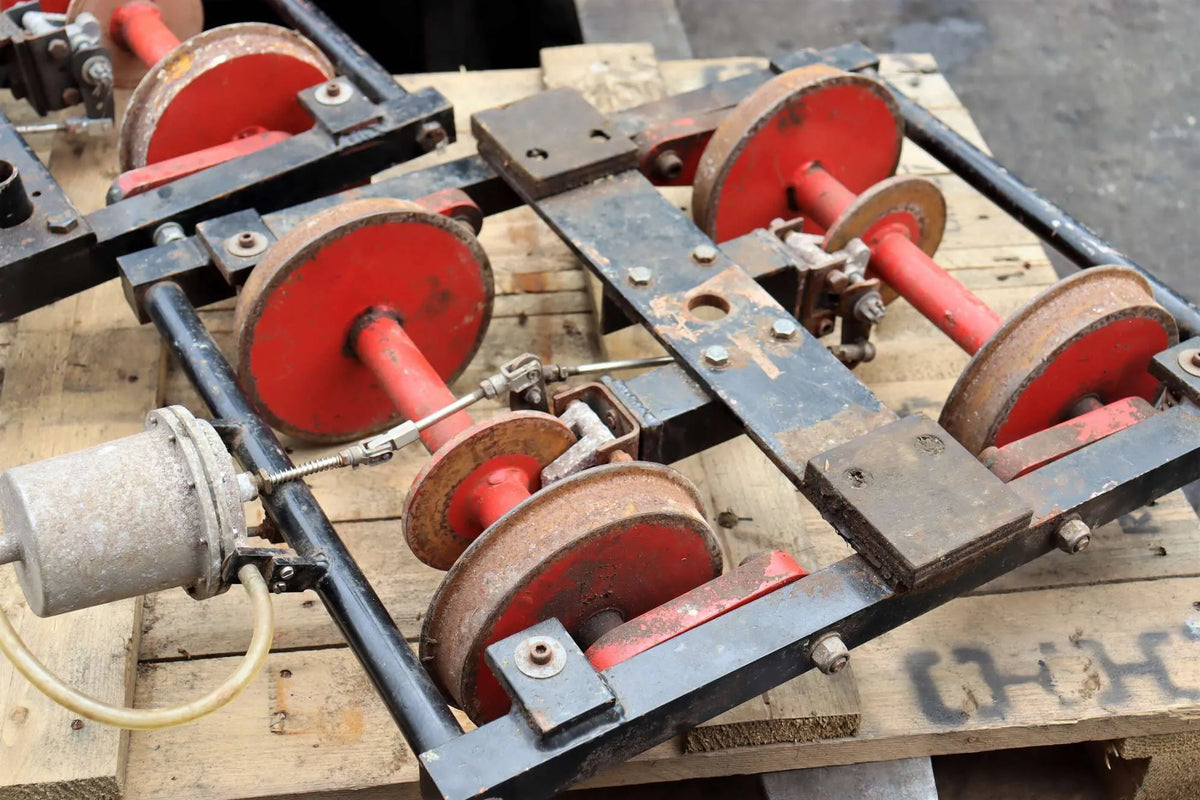 Pair 10 1/4 inch gauge air-braked bogies