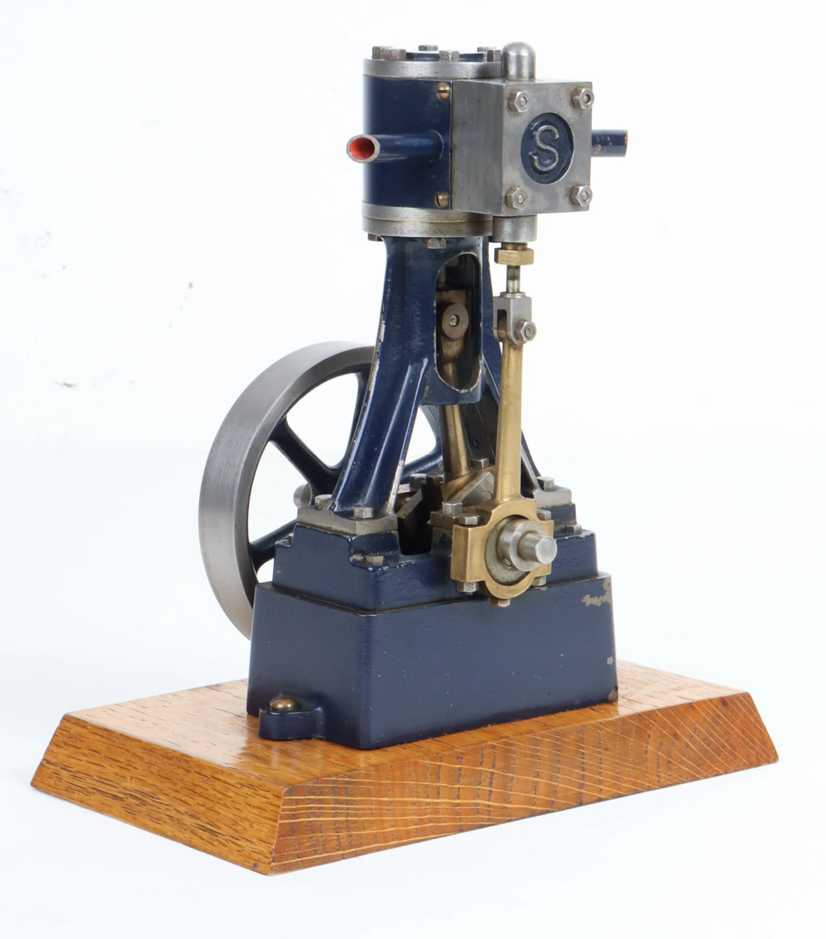 Stuart 10V vertical engine
