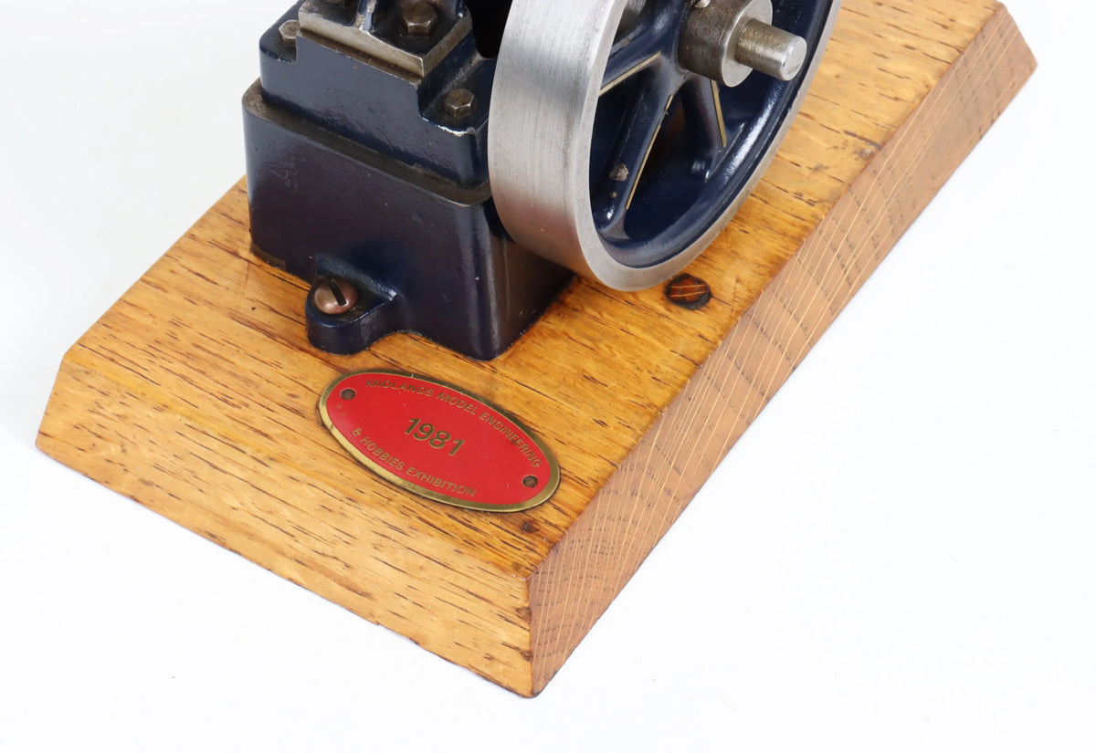 Stuart 10V vertical engine