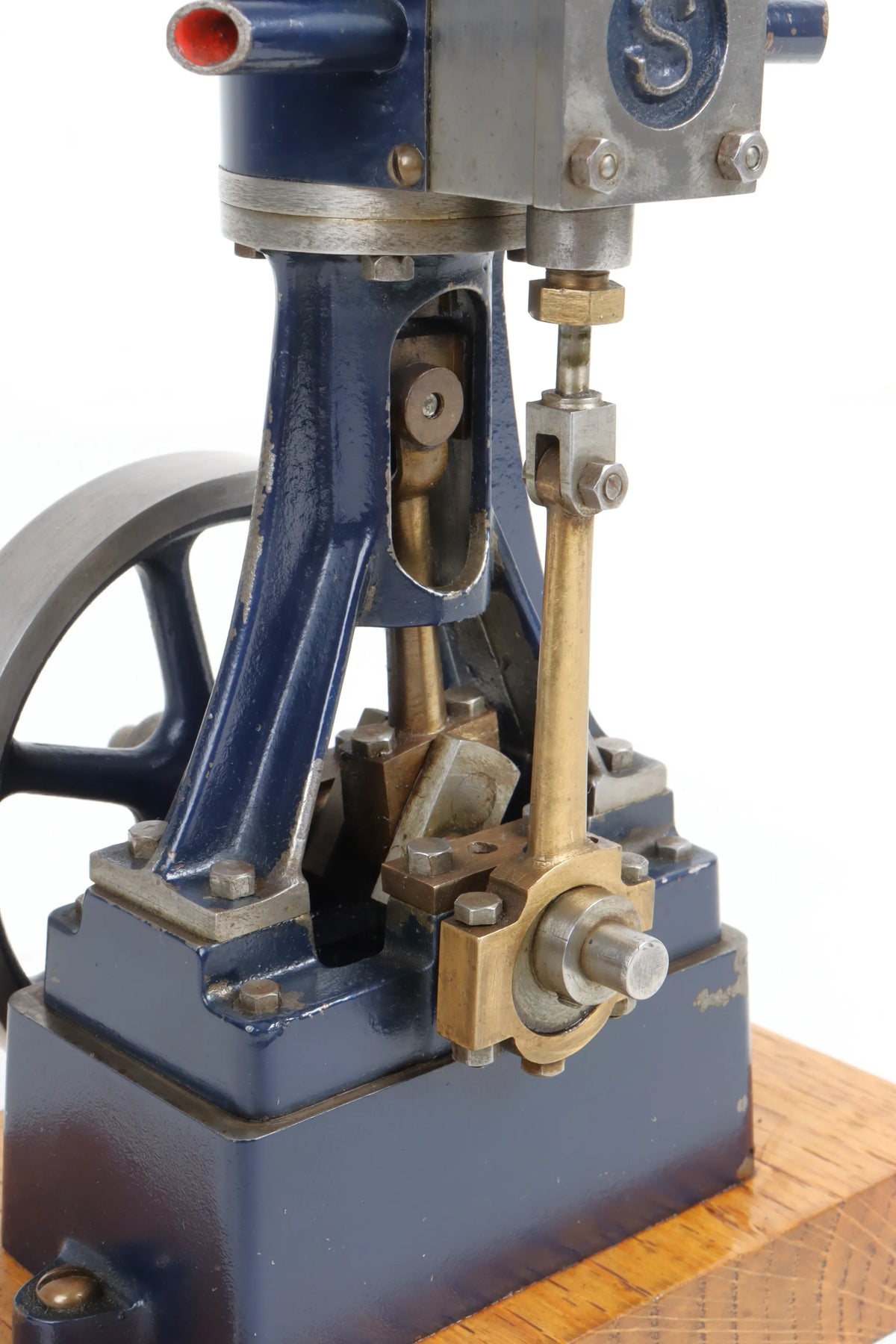 Stuart 10V vertical engine