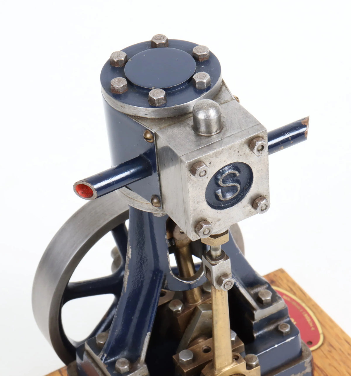 Stuart 10V vertical engine