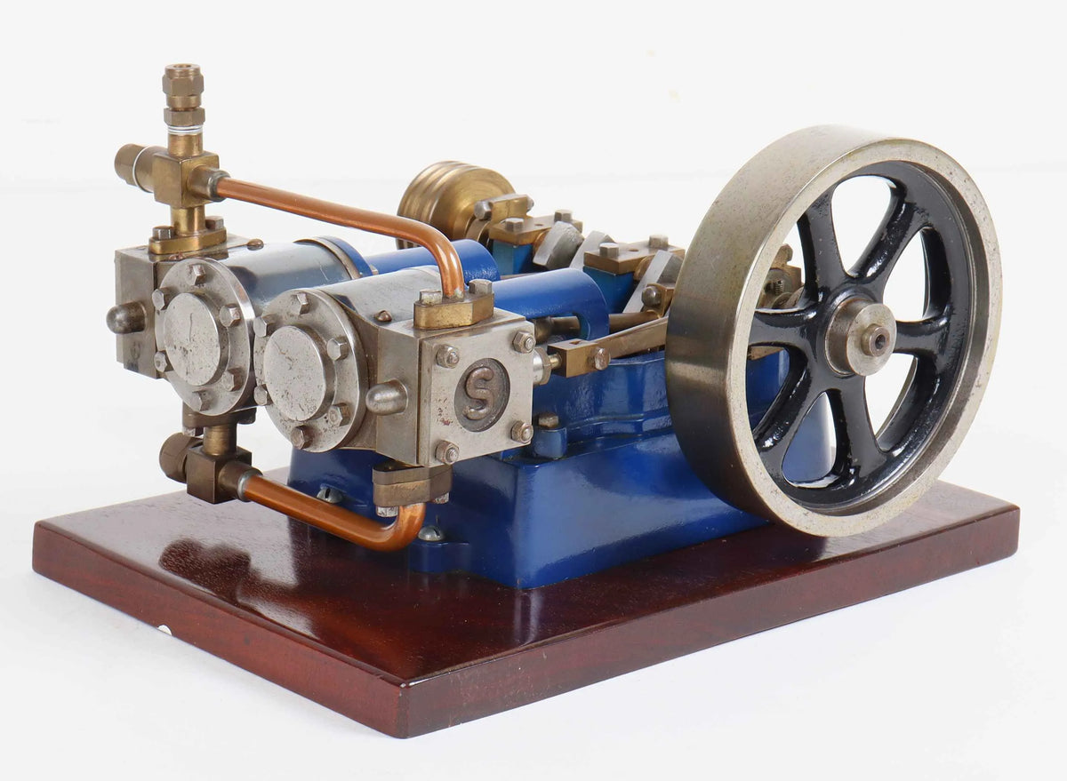 Stuart "Score" horizontal twin engine