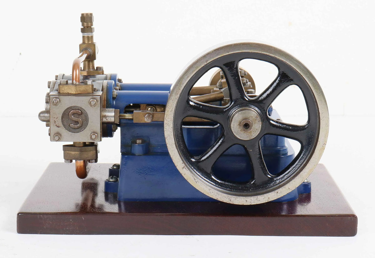 Stuart "Score" horizontal twin engine
