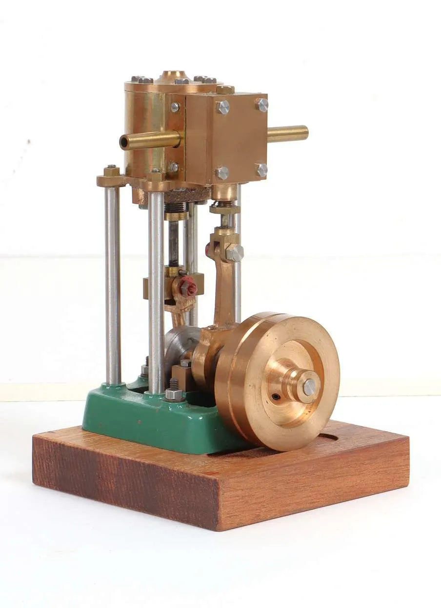 Four column vertical engine