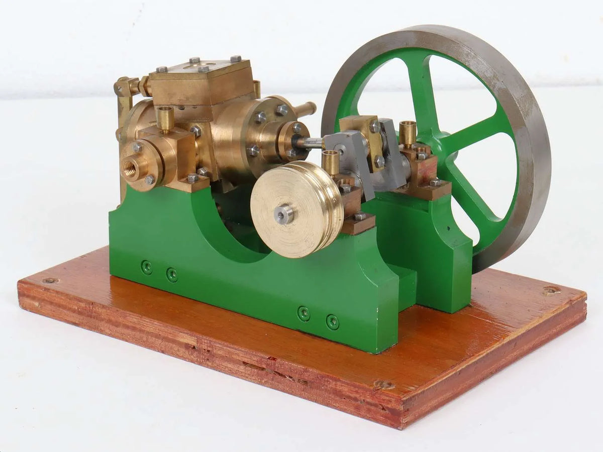 Oscillating horizontal engine