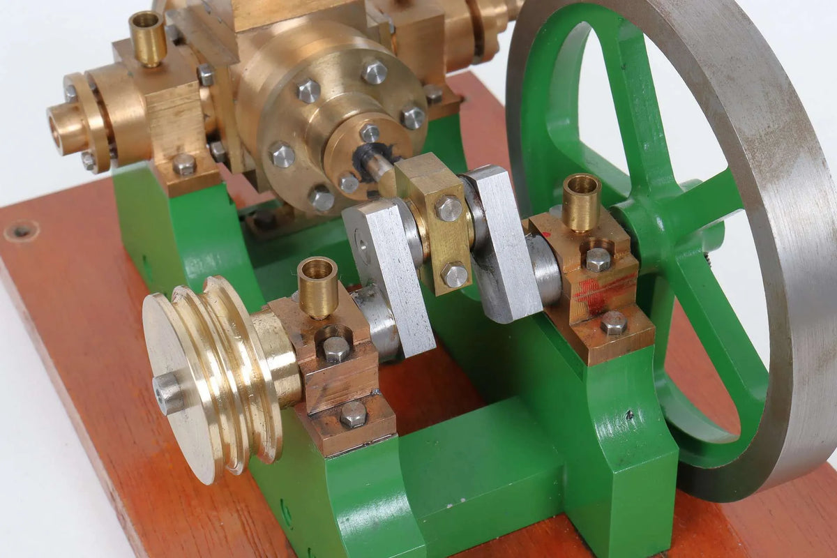 Oscillating horizontal engine