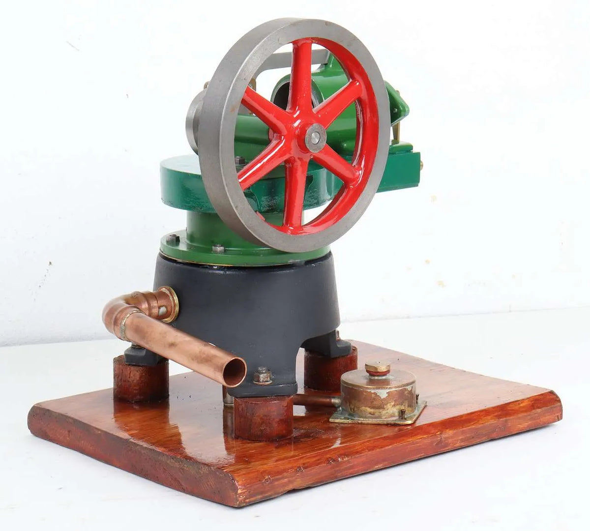 Robinson hot air engine