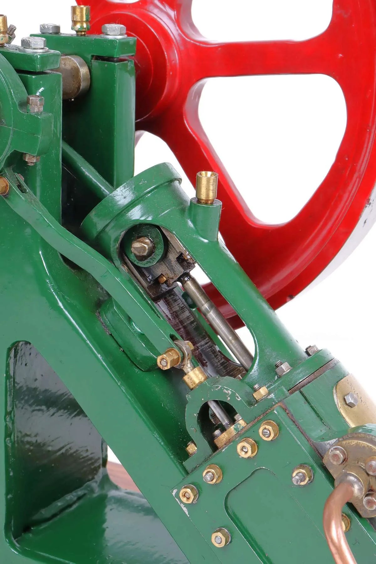 Double diagonal engine