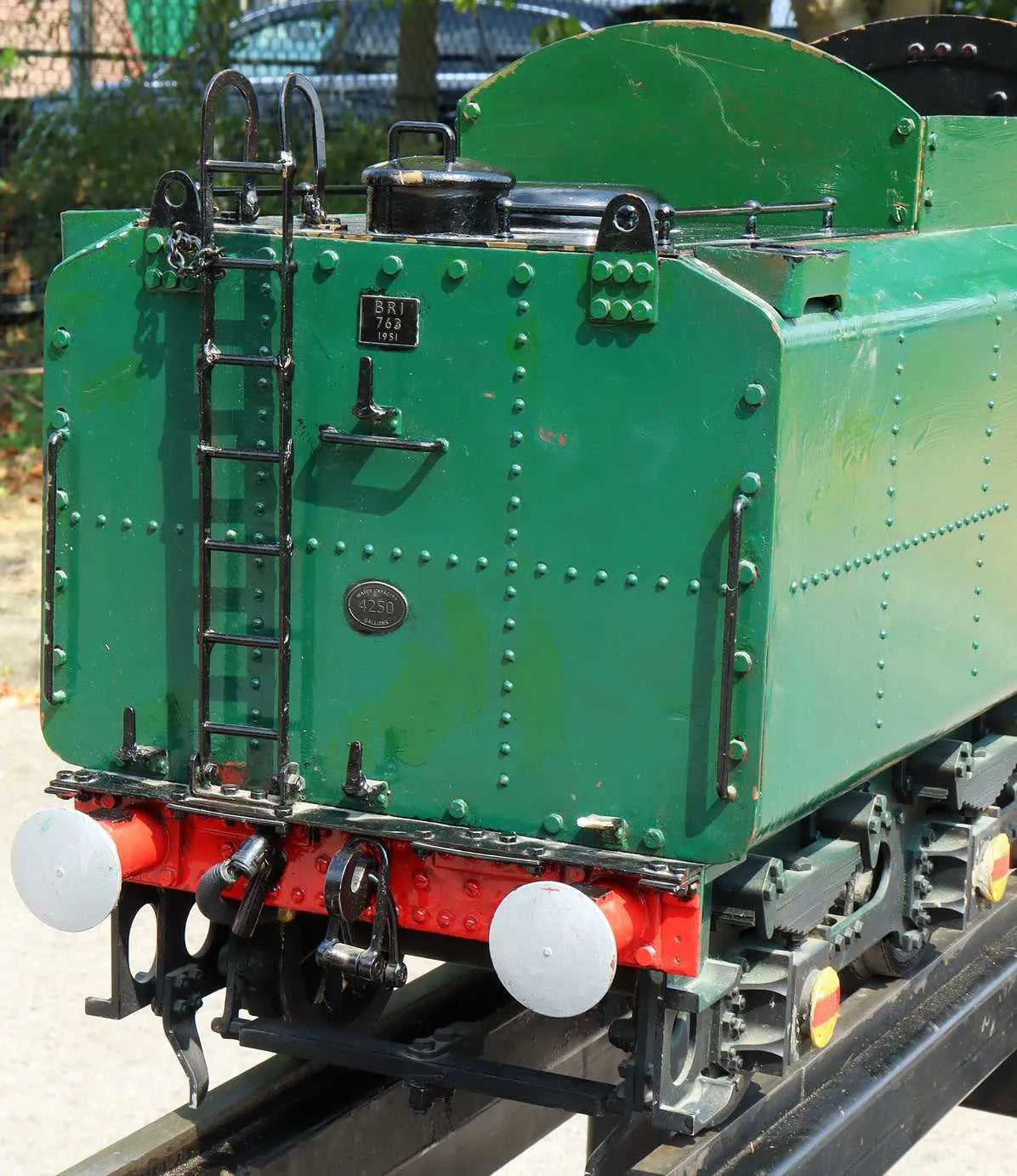 5 inch gauge BR Class 7 "Britannia" tender
