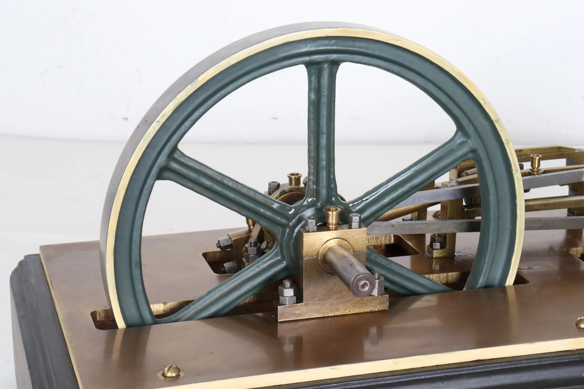 Horizontal mill engine