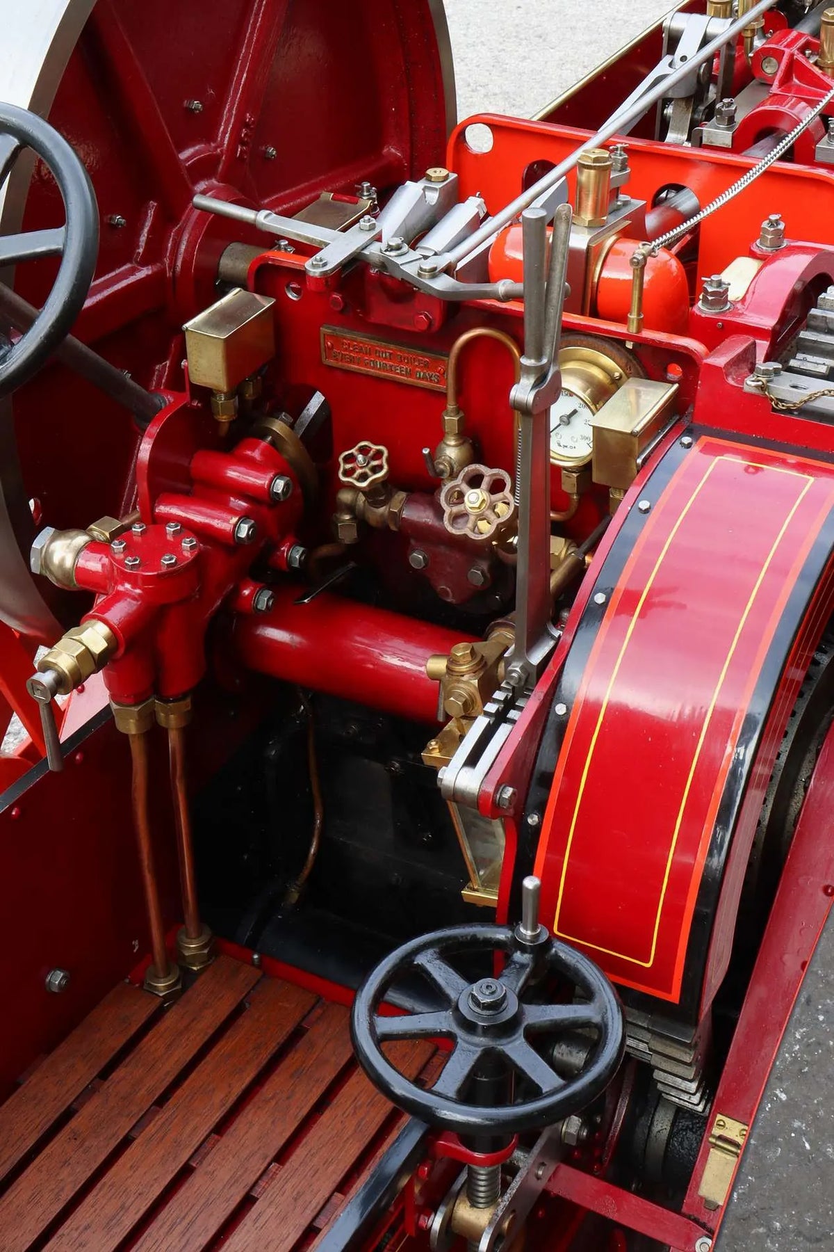 4 inch scale Burrell 6nhp SCC traction engine