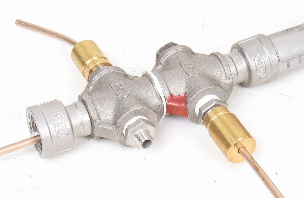 Stuart 5A vertical engine with pump