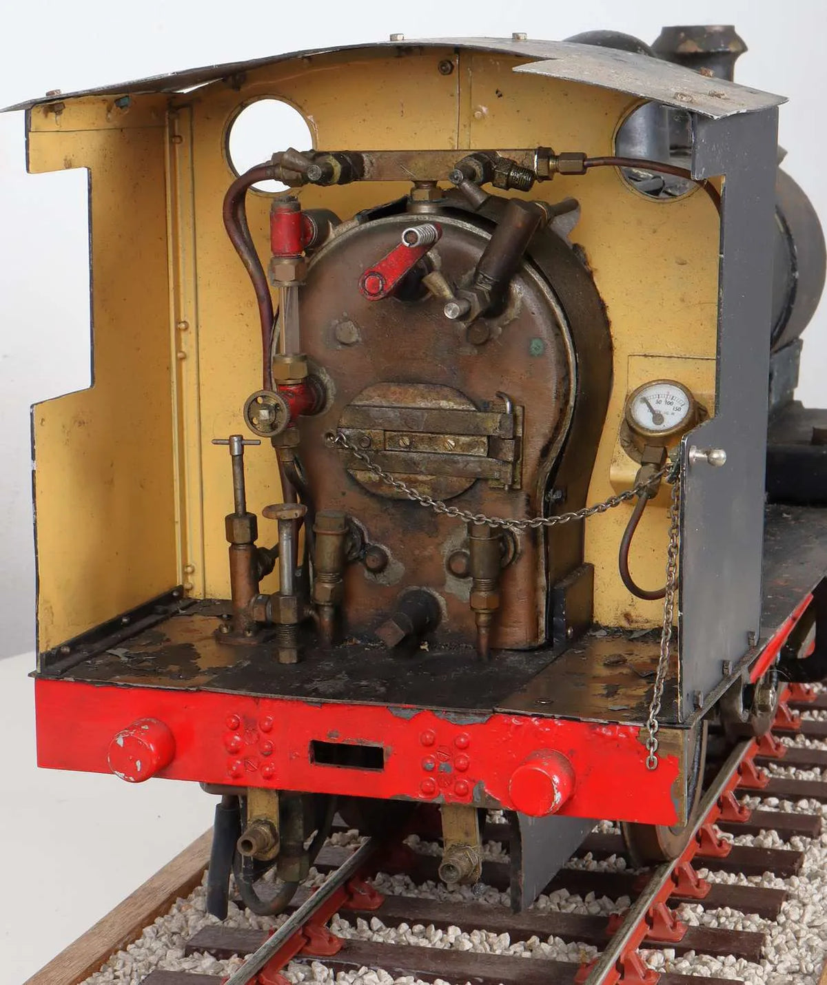 3 1/2 inch gauge "Juliet" 0-4-0 with tender