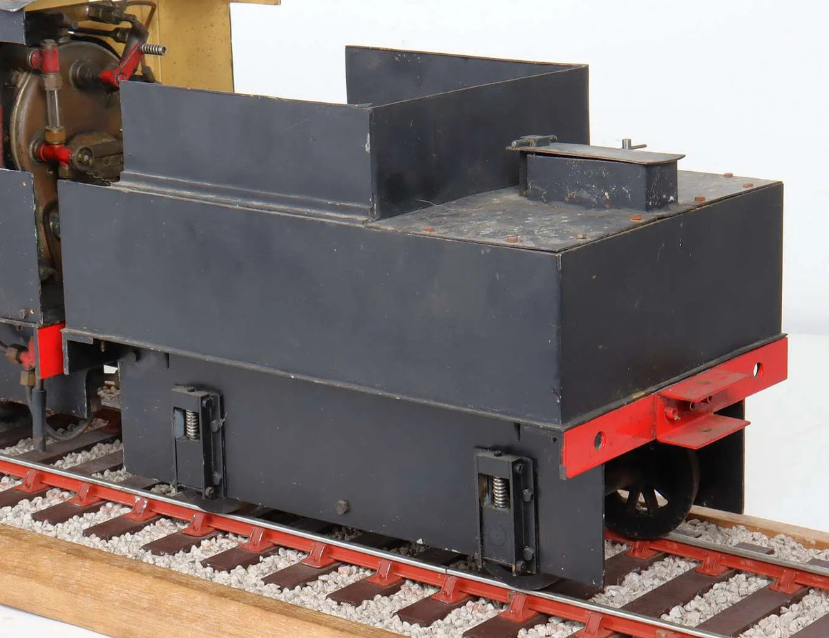 3 1/2 inch gauge "Juliet" 0-4-0 with tender