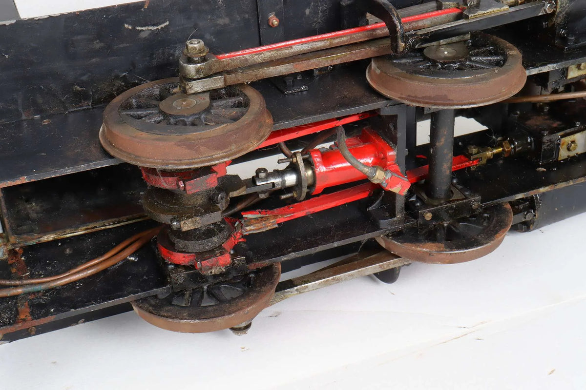 3 1/2 inch gauge "Juliet" 0-4-0 with tender