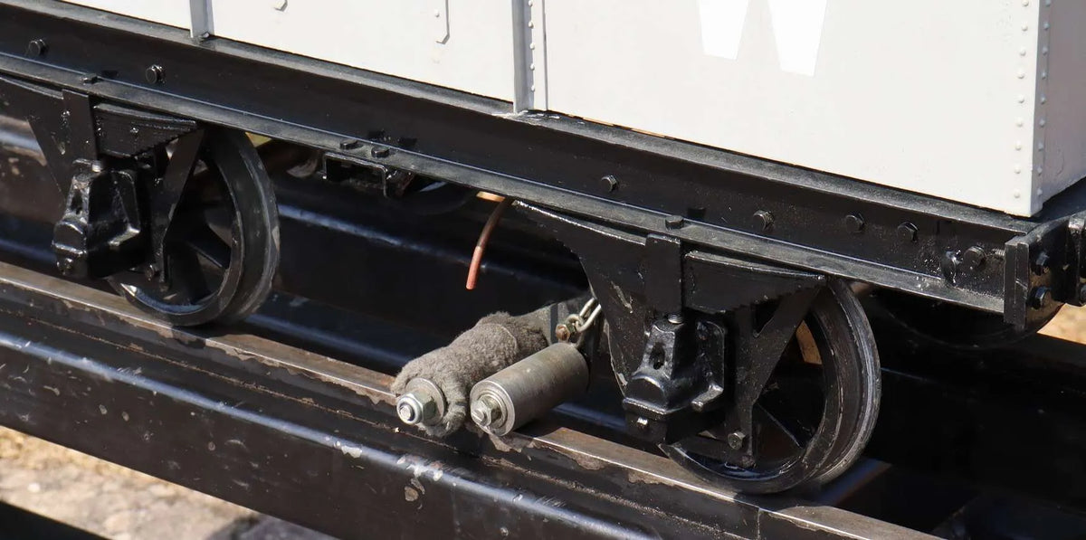5 inch gauge track-cleaning wagon