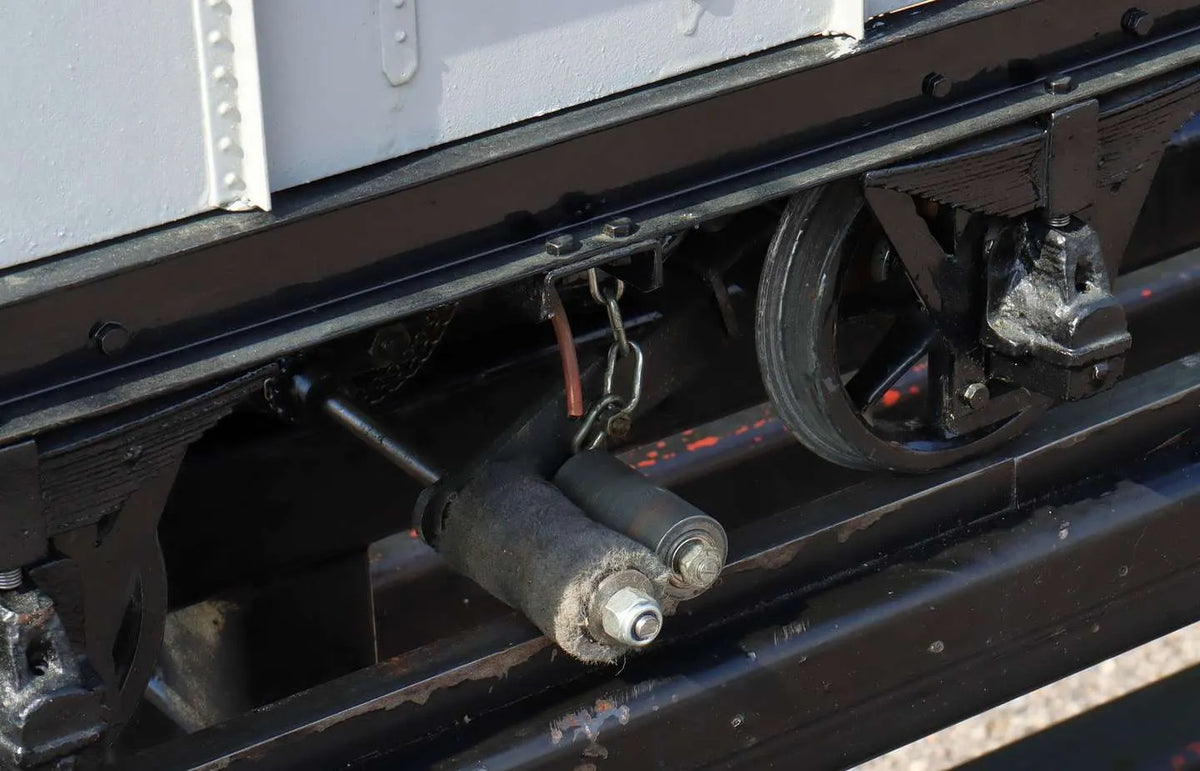 5 inch gauge track-cleaning wagon