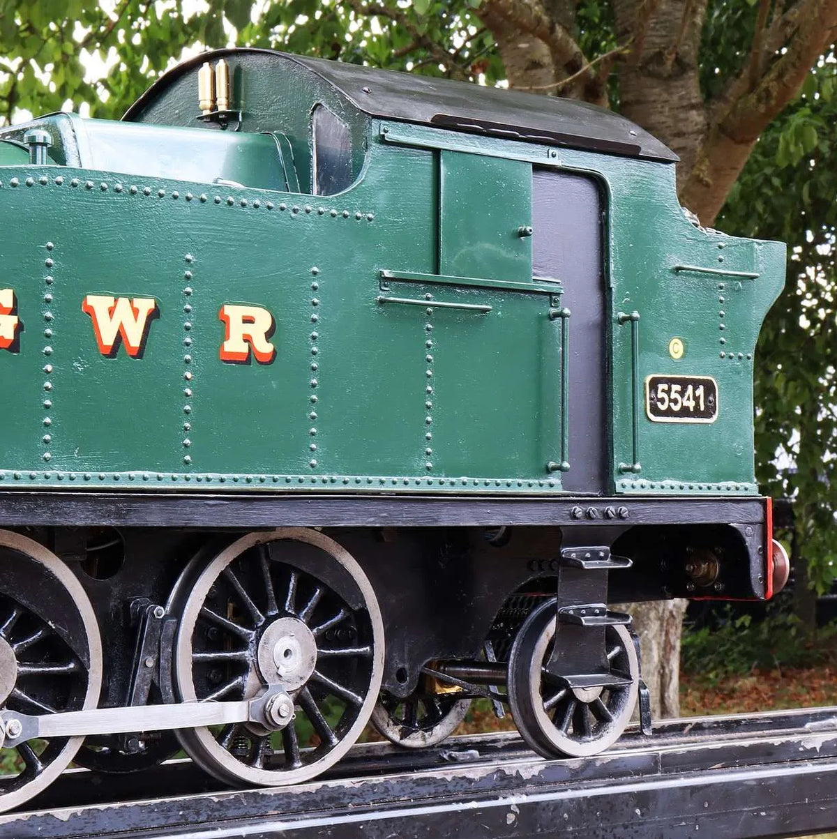 5 inch gauge GWR 45XX 2-6-2T steam outline battery electric