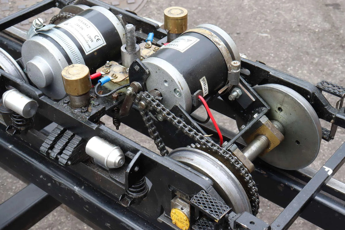 5 inch gauge Class 35 Hymek battery electric
